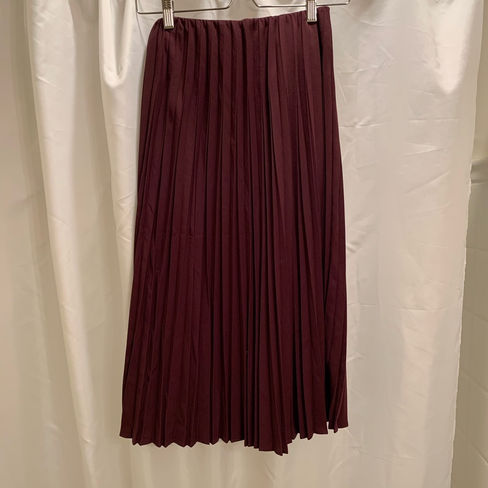 Chiffon pleated skirt